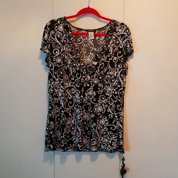 Plus size casual top 1X - Picture 1 of 3